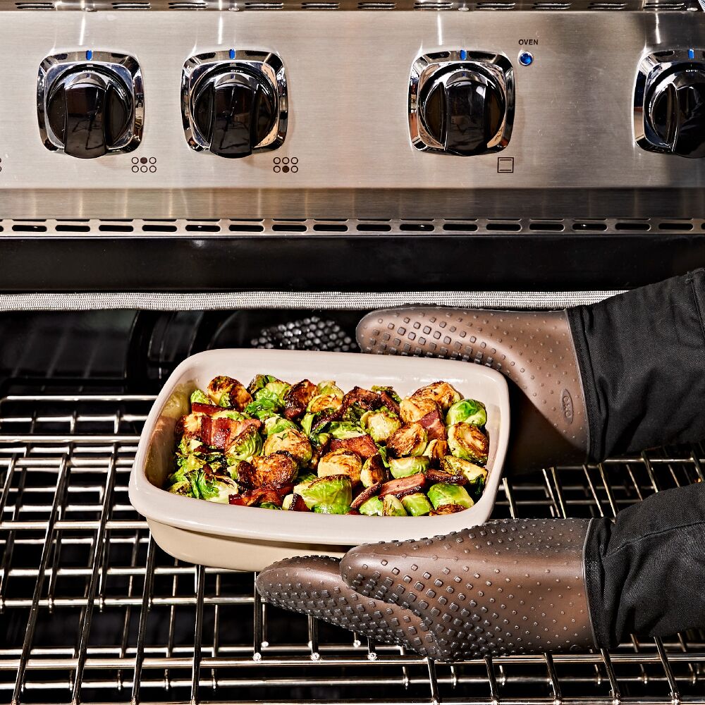 3 Qt Rectangular Stoneware Baking Dish R6