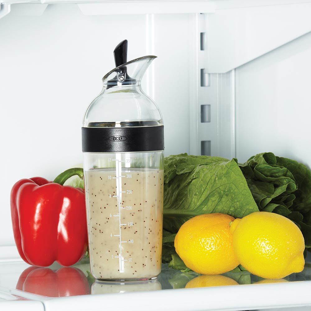 Salad Dressing Shaker R9