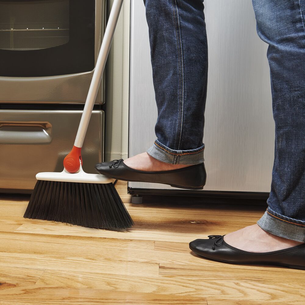 Any-Angle Broom U7