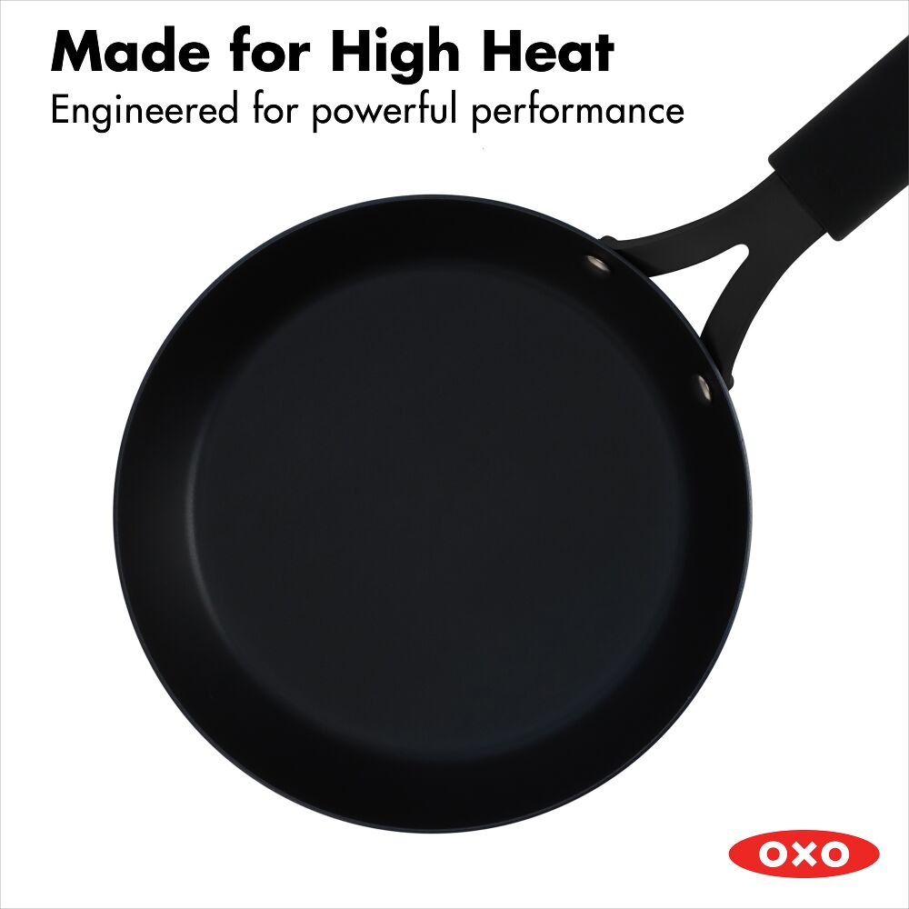Carbon Steel Obsidian Series 8-Inch Frypan with Silicone Sleeve I8