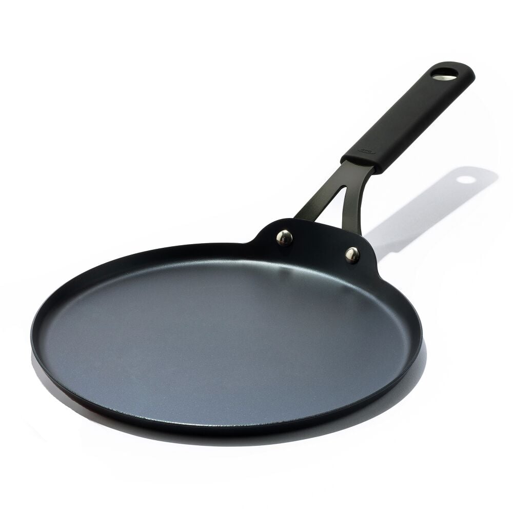 Obsidian Carbon Steel 10-Inch Crêpe Pan with Silicone Sleeve O7