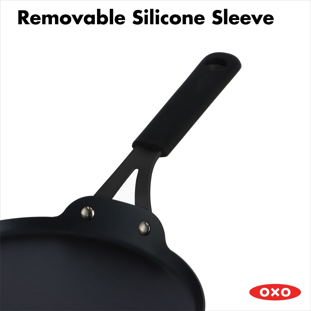 Obsidian Carbon Steel 10-Inch Crêpe Pan with Silicone Sleeve O7