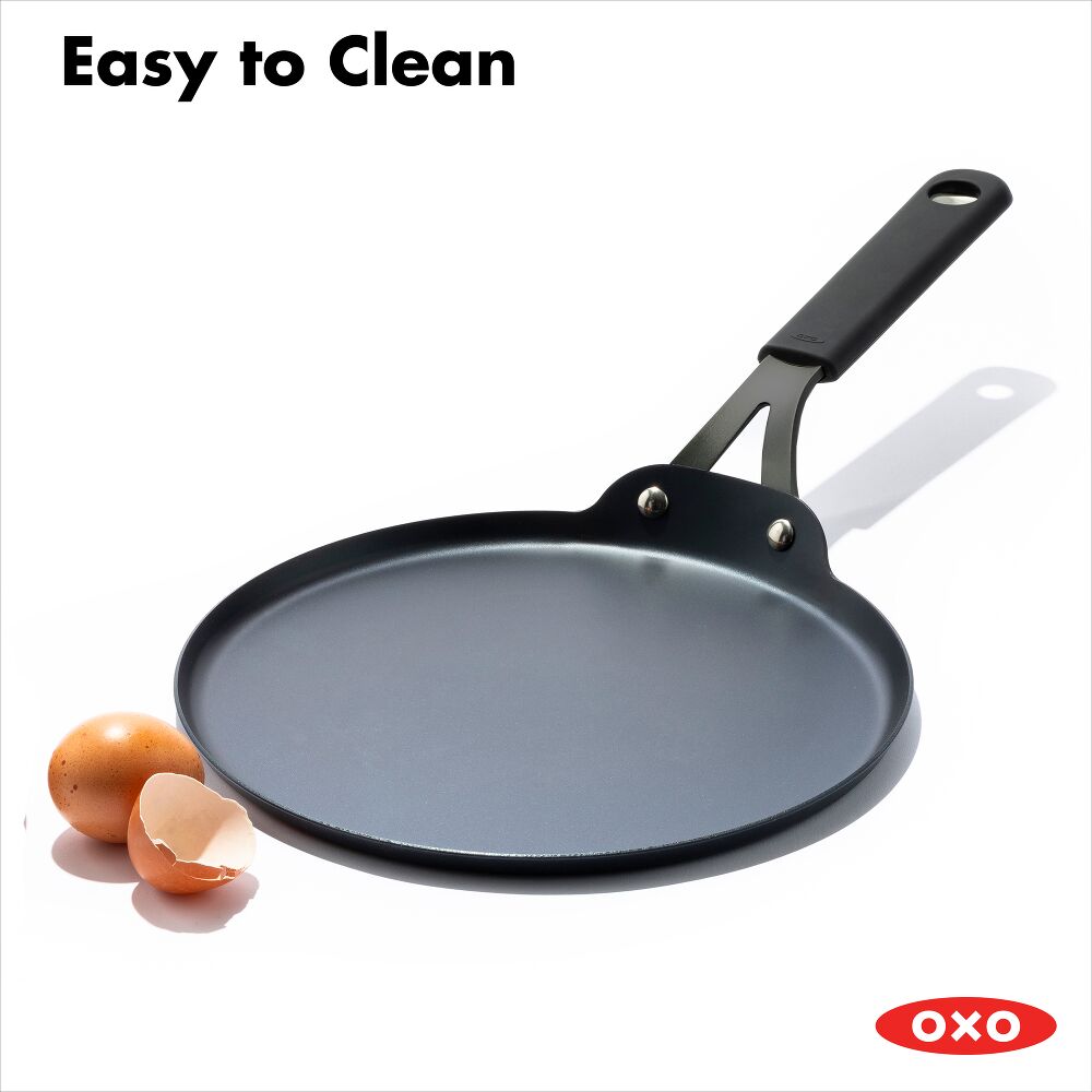 Obsidian Carbon Steel 10-Inch Crêpe Pan with Silicone Sleeve O7