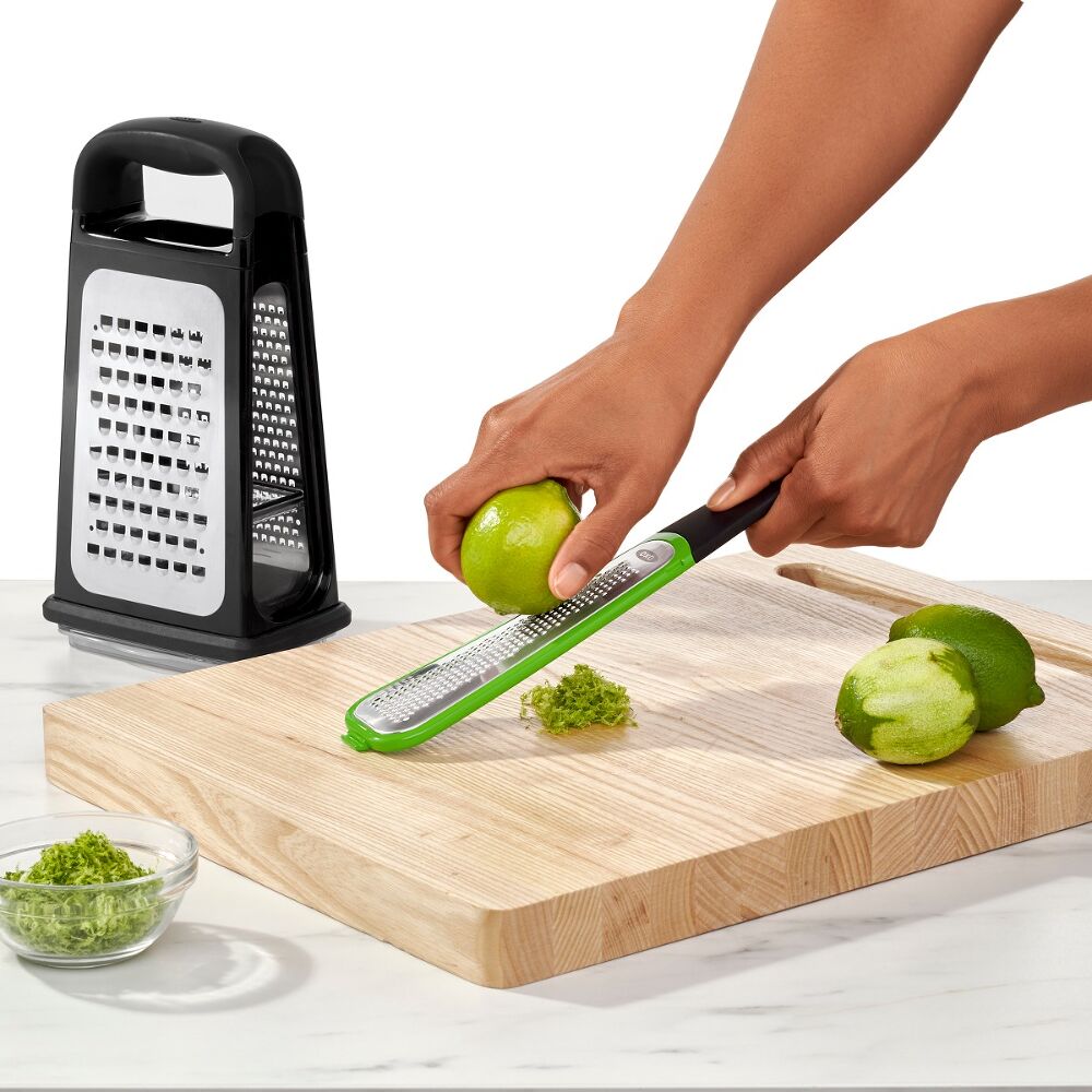 Etched Box Grater With Removable Zester B8