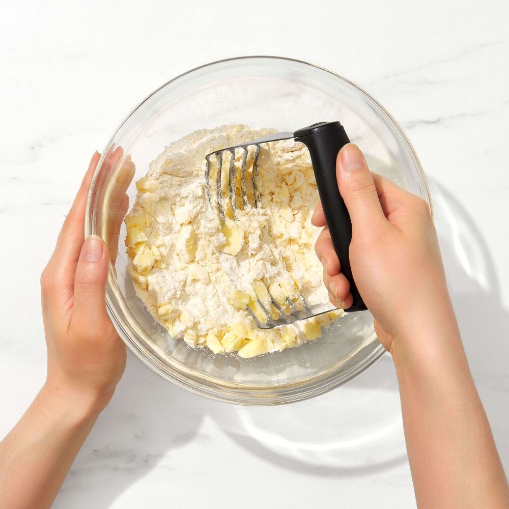 Dough Blender With Blades W2
