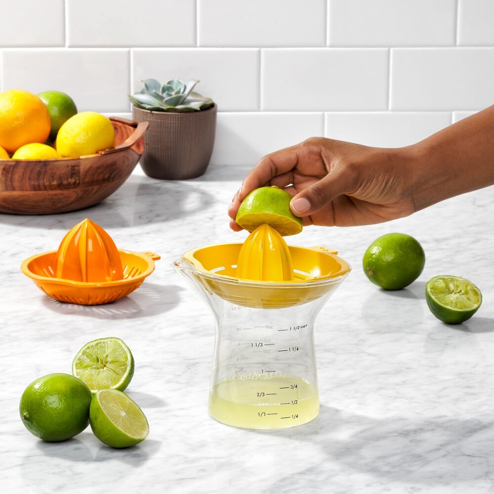 2-in-1 Citrus Juicer Z5