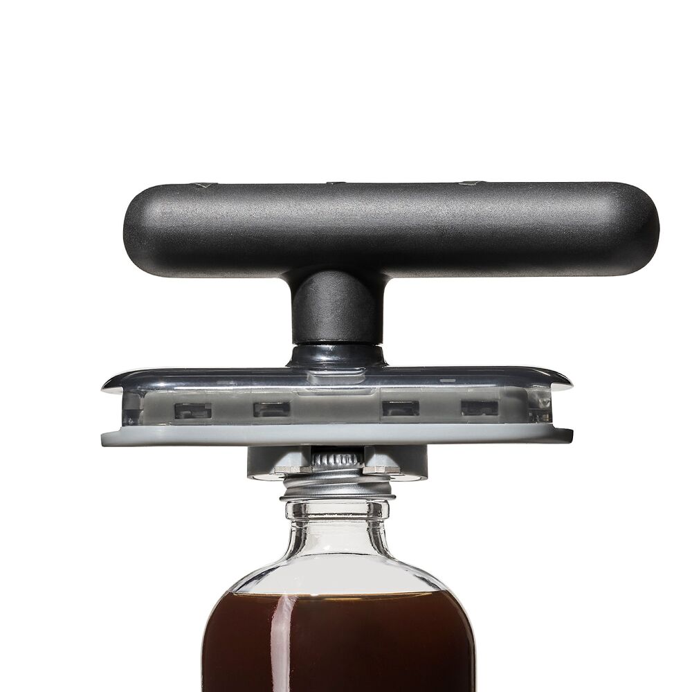 Twisting Jar Opener With Basepad W9