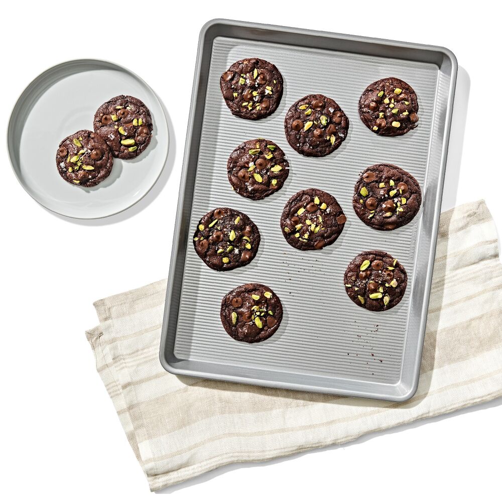 Non-Stick Pro Clear Coated Half Sheet Pan R8