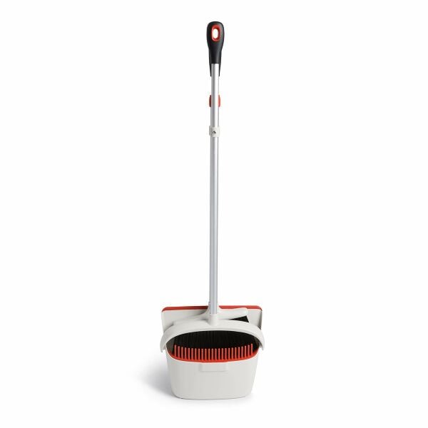Large Sweep Set with Extendable Broom Z7