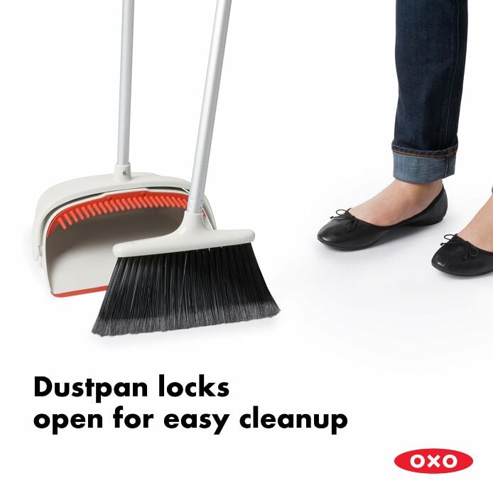 Large Sweep Set with Extendable Broom Z7