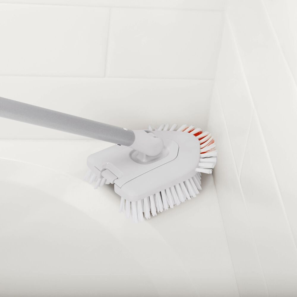 Extendable Tub & Tile Brush K6