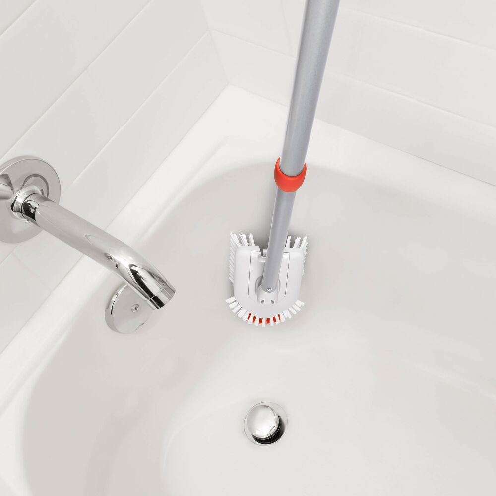 Extendable Tub & Tile Brush K6