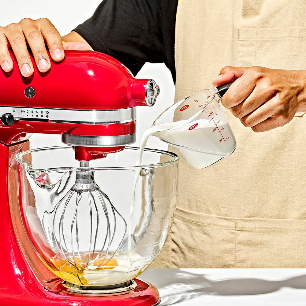 1-Cup Angled Measuring Cup L2