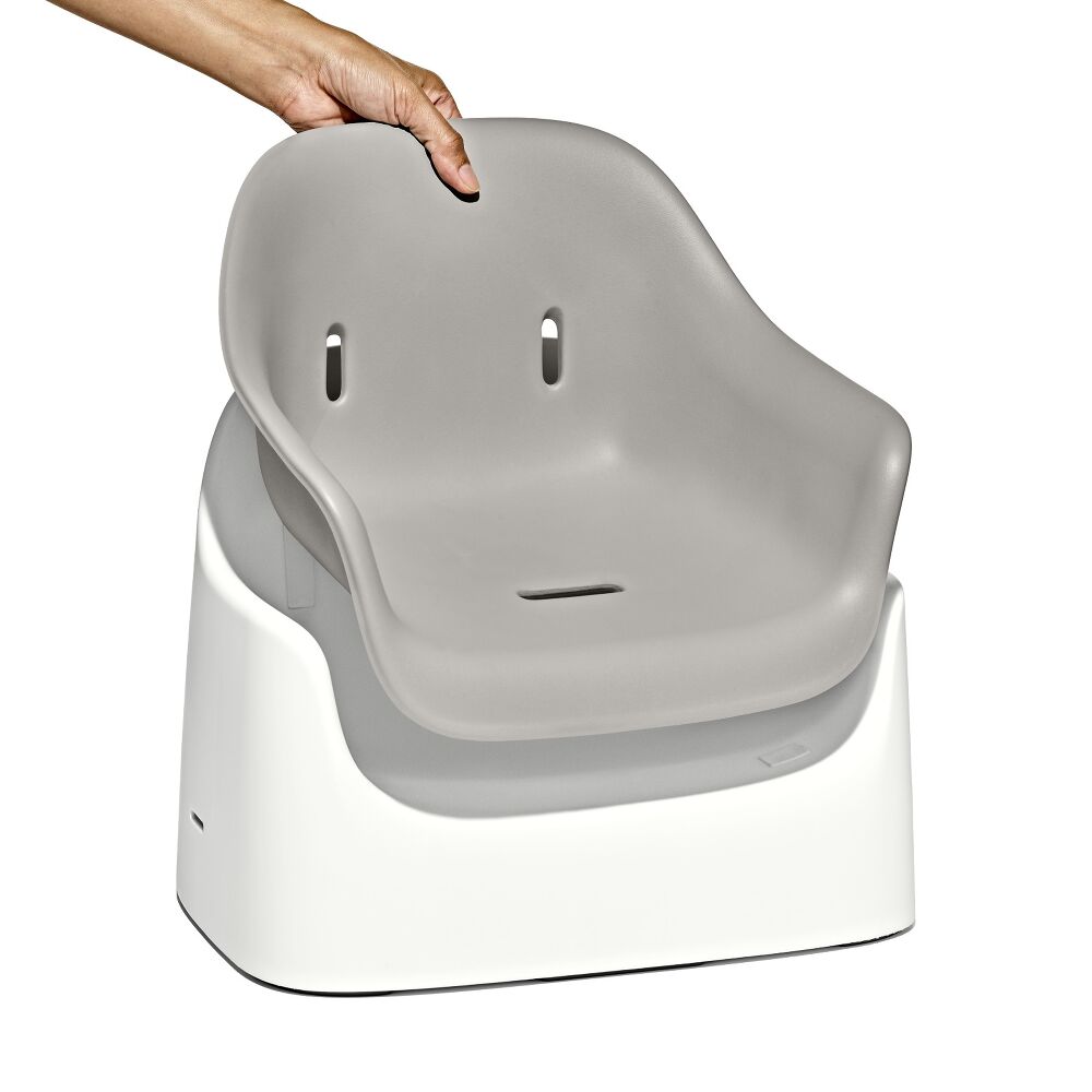 Nest Booster Seat with Removable Cushion R6