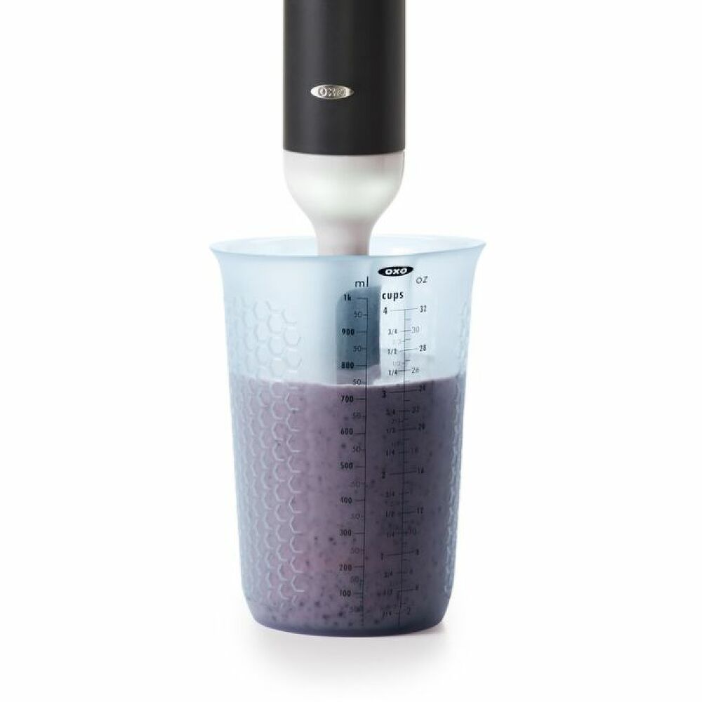 4 Cup Squeeze & Pour Measuring Cup D7