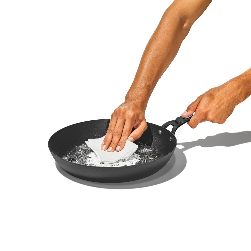 Carbon Steel With Removable Handle 10in Pan D8