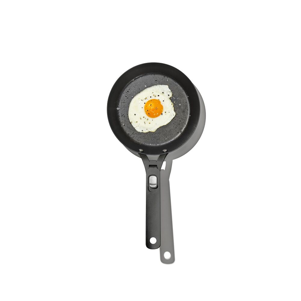 Carbon Steel With Removable Handle 8in Pan Y3