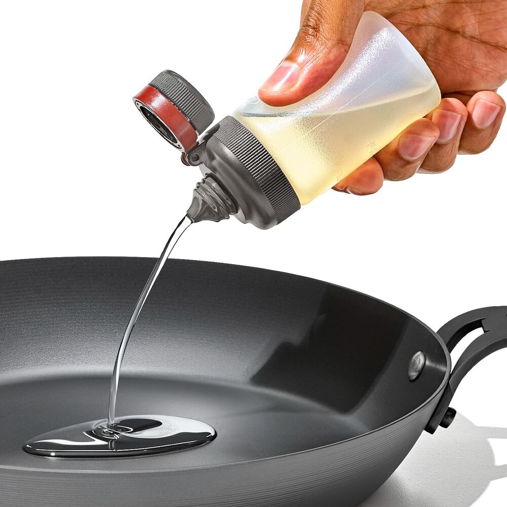 Outdoor 7-Piece Spice Shaker & Squeeze Bottle Set S6