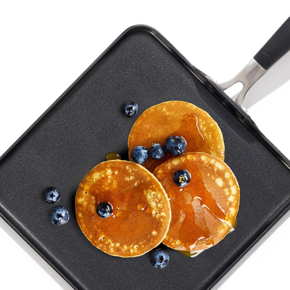 OXO Stainless Steel Everyday 11 in Square Griddle B5