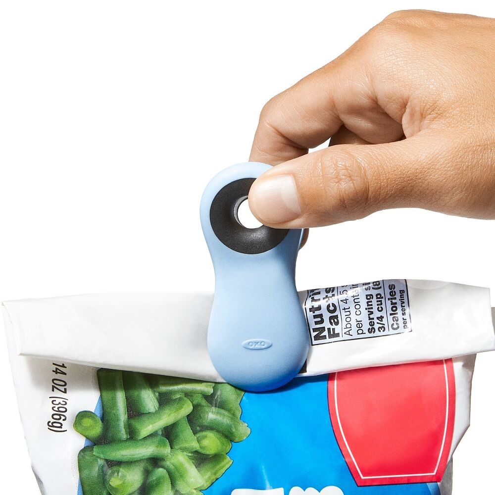Magnetic All-Purpose Clips - 4-Pack - assorted colors V1
