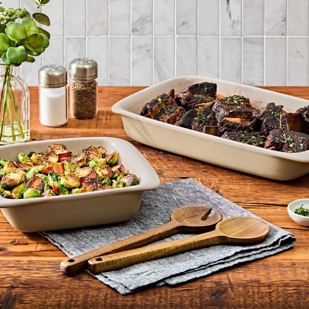 2 Qt Square Stoneware Baking Dish F1