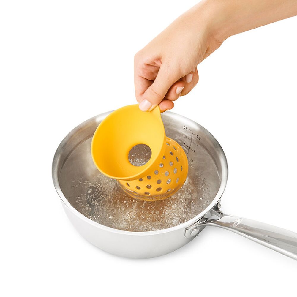 Silicone Egg Poacher (Set of 2) T4