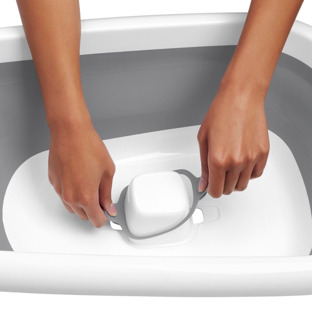 Splash & Store Bathtub D4