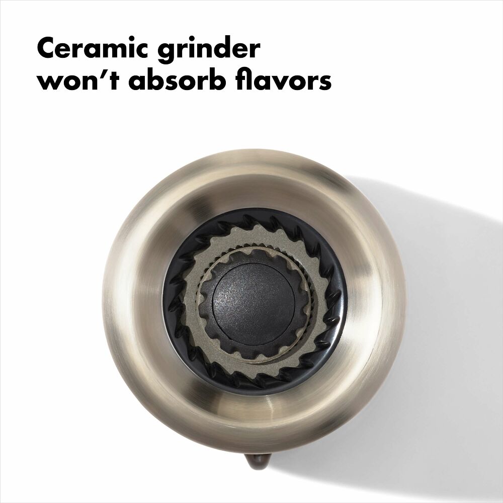 Contoured Mess-Free Pepper Grinder K7
