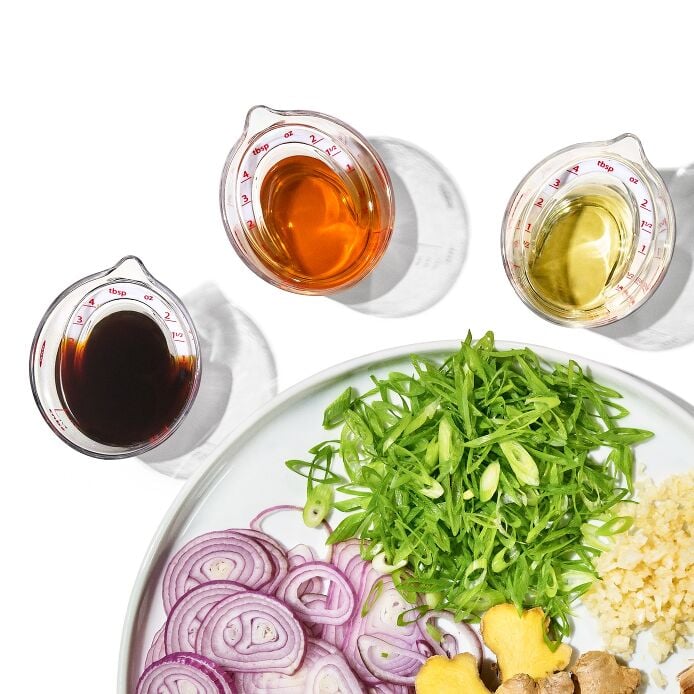 Mini Angled Measuring Cup F5