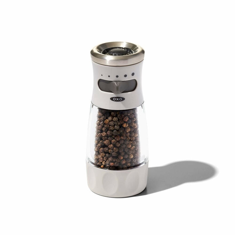 Contoured Mess-Free Pepper Grinder K7