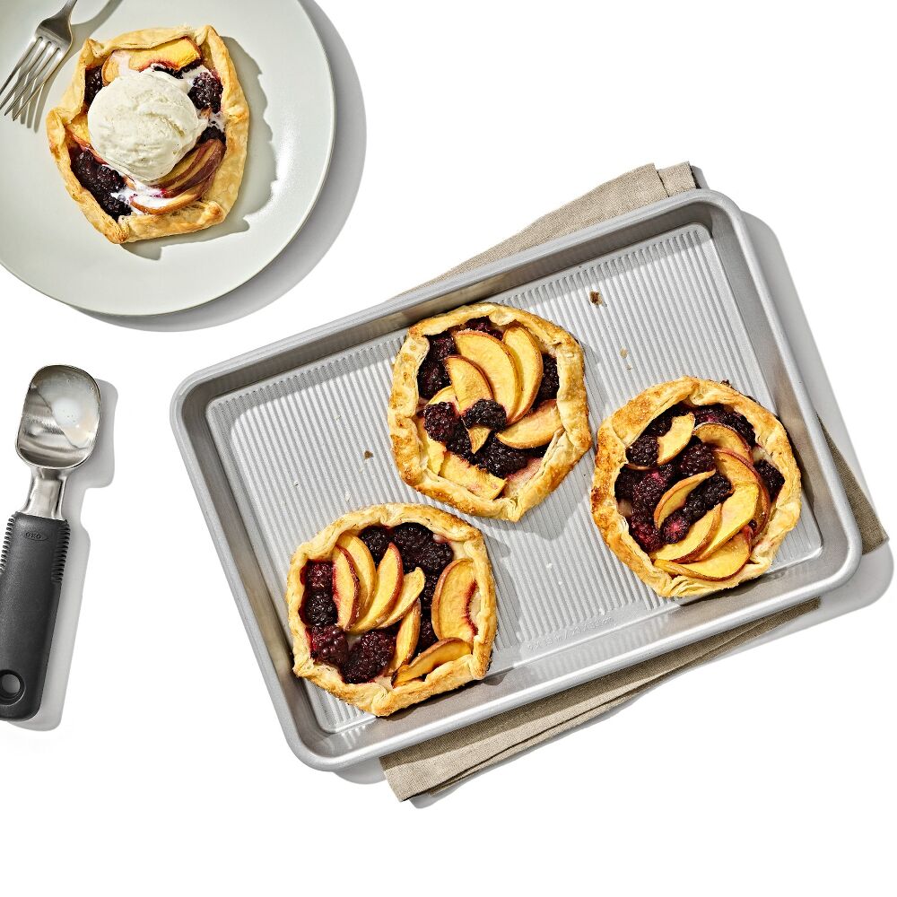 Non-Stick Pro Clear Coated Quarter Sheet Pan E6