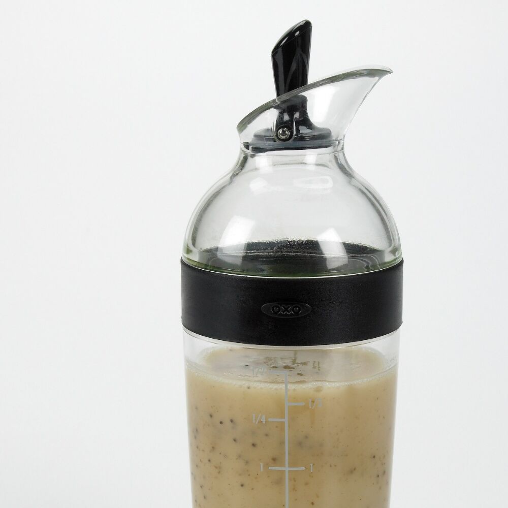 Salad Dressing Shaker R9