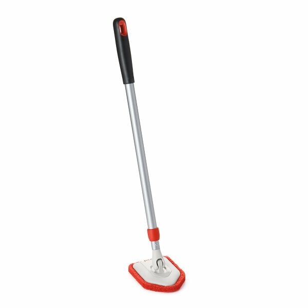 Extendable Tub & Tile Scrubber A6