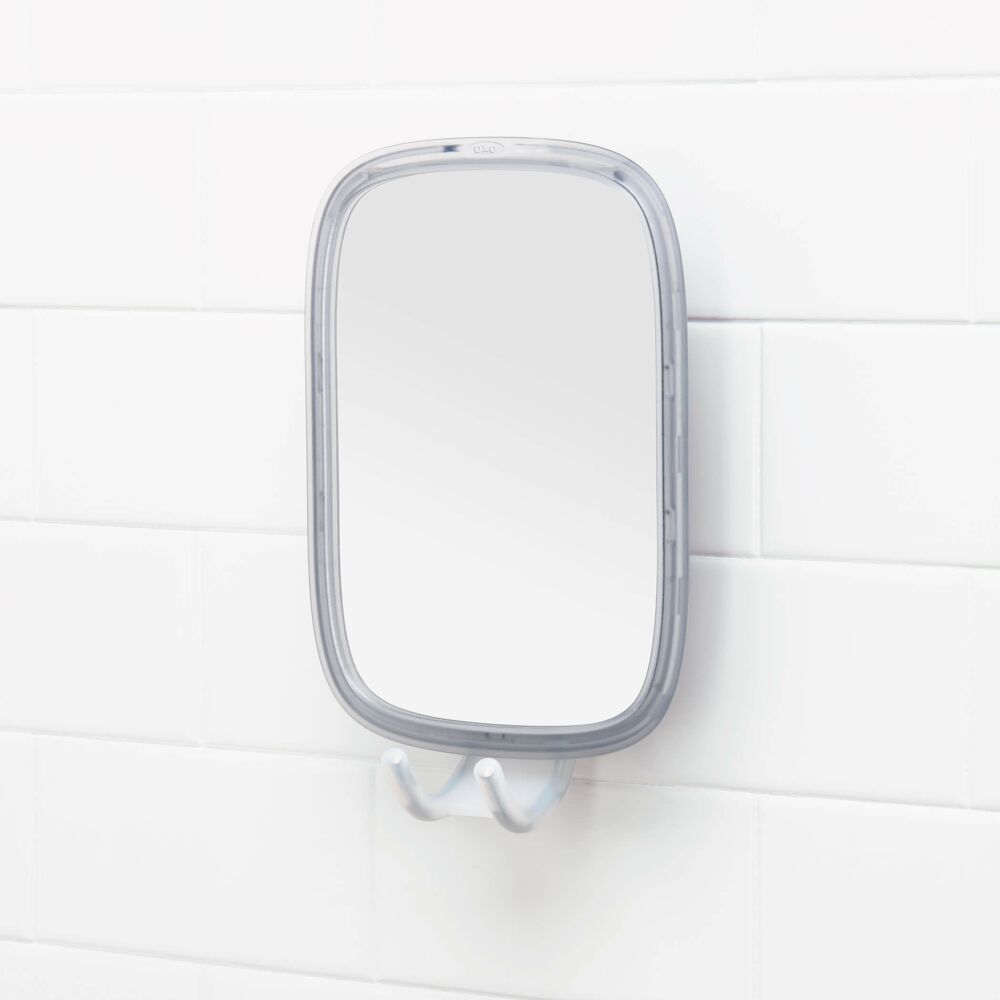 StrongHold™ Suction Fogless Mirror L6