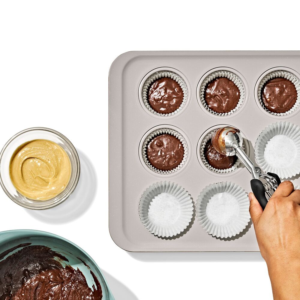 Non-Stick Pro Ceramic Coated Metal Bakeware 12 Cup Muffin Pan J7