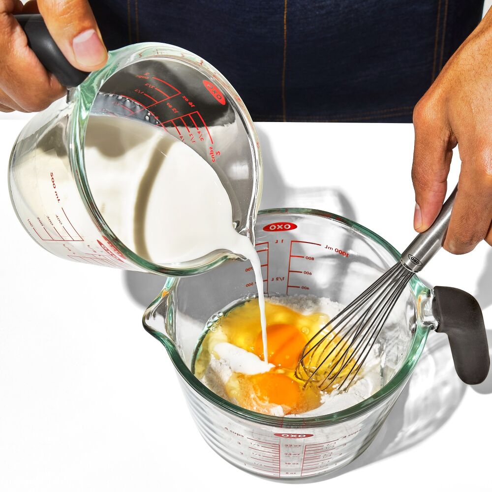2-Cup and 4-Cup Glass Measuring Cup Set L4