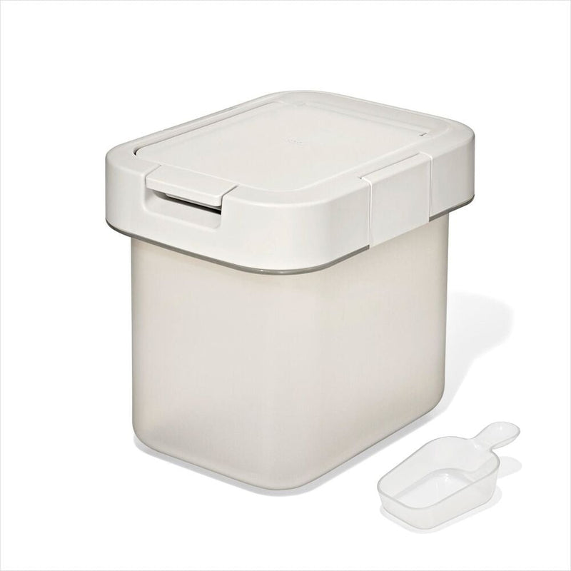 OXO Pet Airtight Food Container with Scoop — Small A0