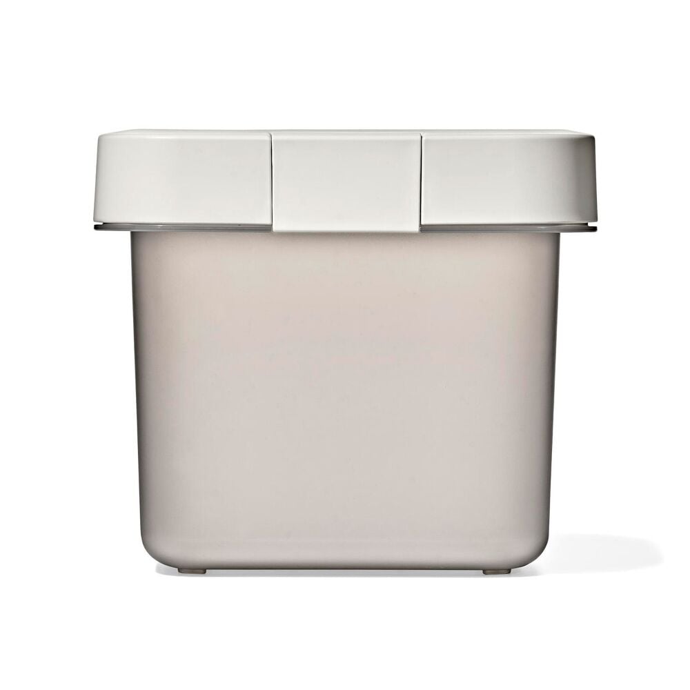 OXO Pet Airtight Food Container with Scoop — Small A0
